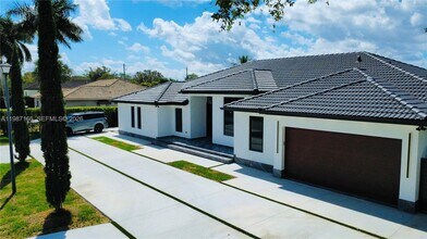 19880 SW 134th Ave in Miami, FL - Building Photo - Building Photo