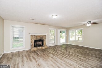 5824 Stonehaven Dr NW in Kennesaw, GA - Building Photo - Building Photo