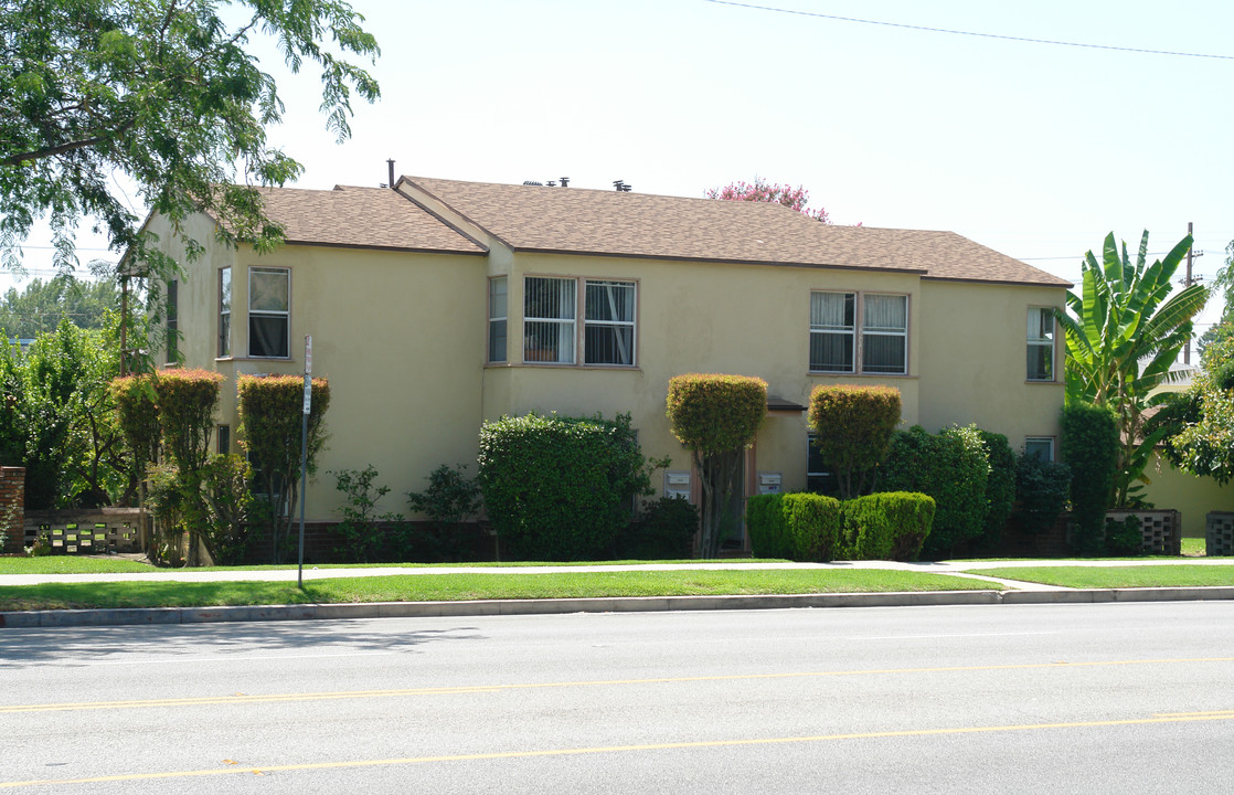 1809-1819 N Glenoaks Blvd in Burbank, CA - Building Photo