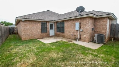 809 N Englewood Ave in Lubbock, TX - Building Photo - Building Photo