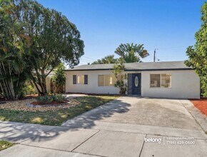 540 NE 61st St in Fort Lauderdale, FL - Building Photo - Building Photo