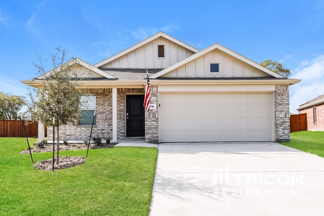 1736 Clairborne Ct in Oak Point, TX - Foto de edificio