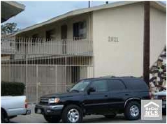 2921 E Artesia Blvd in Long Beach, CA - Building Photo