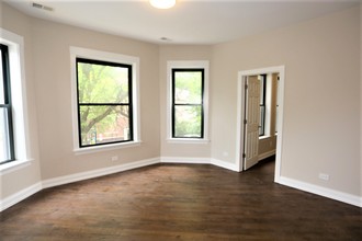 2758 N Richmond St-Unit -2A in Chicago, IL - Building Photo - Building Photo
