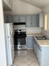 12131 Yvonne Richardson Ave in El Paso, TX - Foto de edificio - Building Photo