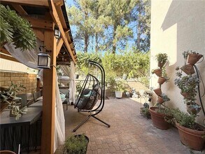 23229 Beachcomber Ln in Santa Clarita, CA - Building Photo - Building Photo