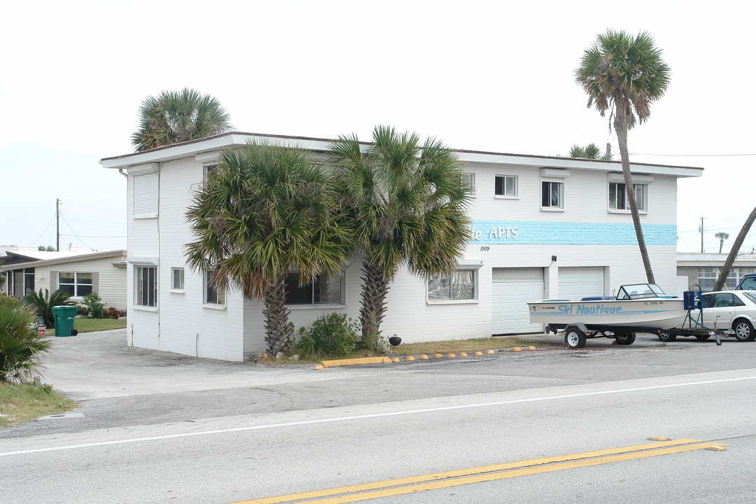 1509 Ocean Shore Blvd in Ormond Beach, FL - Building Photo