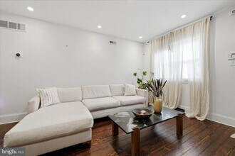 1902 E Hagert St in Philadelphia, PA - Building Photo - Building Photo