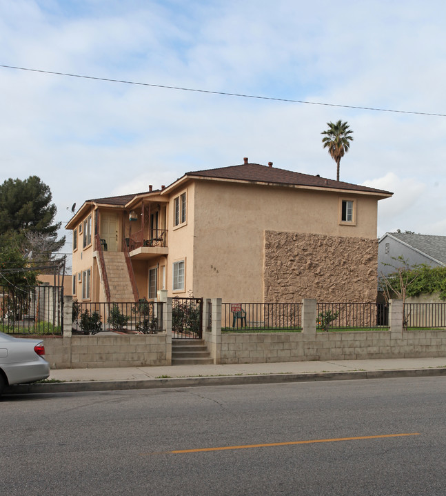 505 S Lake St in Burbank, CA - Building Photo