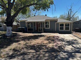 116 Nelson Ave in San Antonio, TX - Building Photo