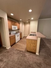 301 W Anderson St in Weatherford, TX - Building Photo - Building Photo