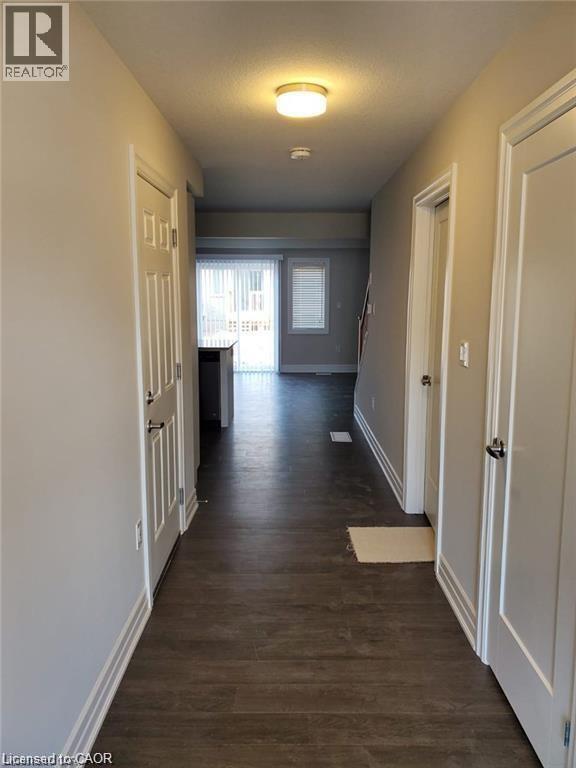 43 Nieson St in Cambridge, ON - Building Photo - Building Photo