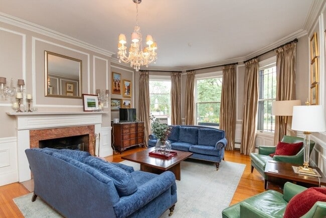 164 Beacon St in Boston, MA - Building Photo - Building Photo