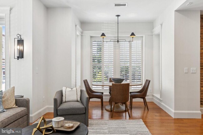 1641 R St NW in Washington, DC - Foto de edificio - Building Photo