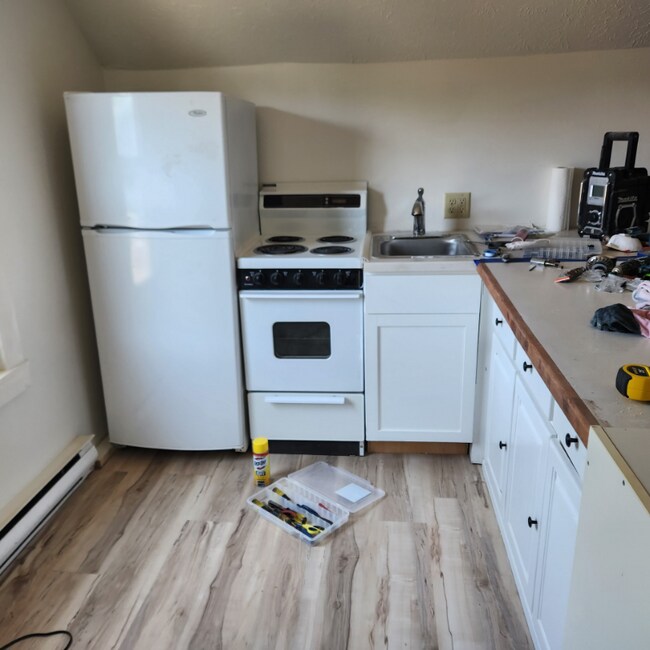 41 Crescent St-Unit -3 in Biddeford, ME - Building Photo - Building Photo