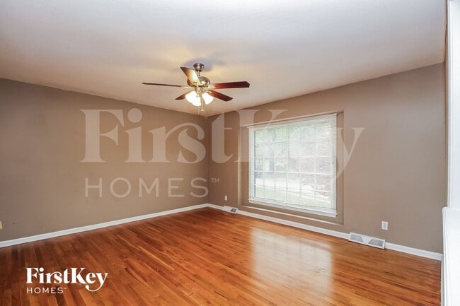 704 Melrose St in Liberty, MO - Building Photo - Building Photo