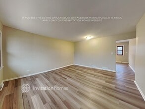 439 W Lake Park Dr in Addison, IL - Foto de edificio - Building Photo