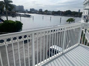 1913 S Ocean Dr, Unit OCEAN VIEW in Hallandale Beach, FL - Foto de edificio - Building Photo