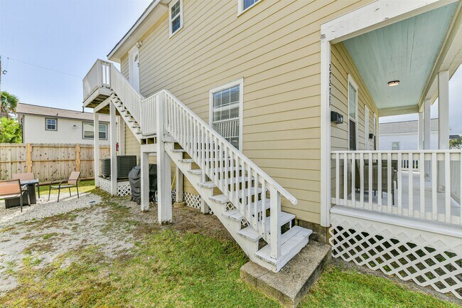 2727 Avenue K in Galveston, TX - Foto de edificio - Building Photo