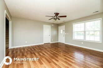 111 Centerrock Dr in Christiana, TN - Building Photo - Building Photo