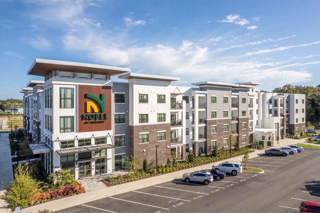 Noble on Newberry in Gainesville, FL - Foto de edificio