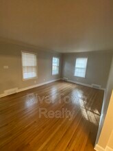 3570 Poplar Ave in Memphis, TN - Building Photo - Building Photo