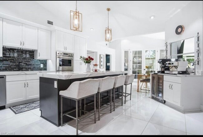 8139 Las Palmas Way in Naples, FL - Building Photo - Building Photo