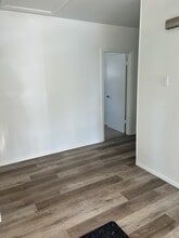 11829-11847 47 St NW in Edmonton, AB - Building Photo - Building Photo