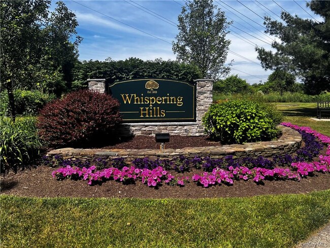 2312 Whispering Hills Dr in Chester, NY - Building Photo - Building Photo