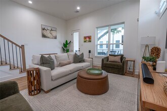 1307 E 27th St in Houston, TX - Building Photo - Building Photo