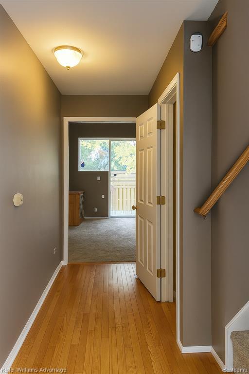 233 Tucker St in Pontiac, MI - Foto de edificio - Building Photo