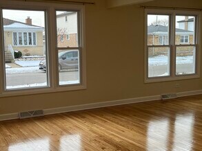 3837 Emerson Dr in Schiller Park, IL - Building Photo - Building Photo