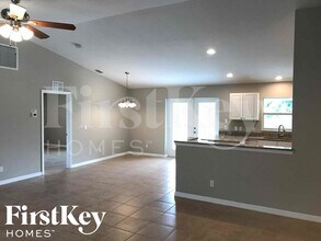 6168 Lomax St in Englewood, FL - Building Photo - Building Photo