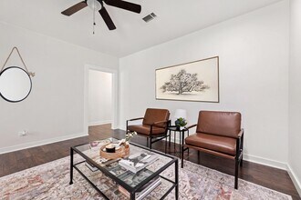 1010 Long St in Conroe, TX - Building Photo - Building Photo