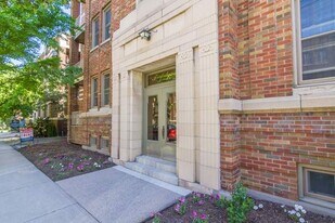 335 Metcalfe in Ottawa, ON - Building Photo