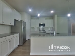 1008 Ainsley Creek Dr in Charlotte, NC - Building Photo - Building Photo