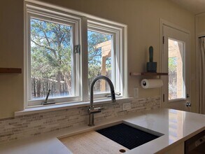 121 W Water St in Santa Fe, NM - Building Photo - Building Photo