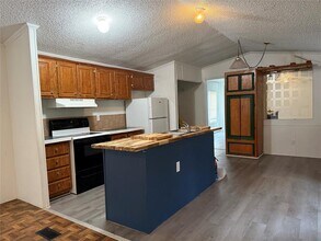 27614 Southland Dr in Splendora, TX - Building Photo - Building Photo