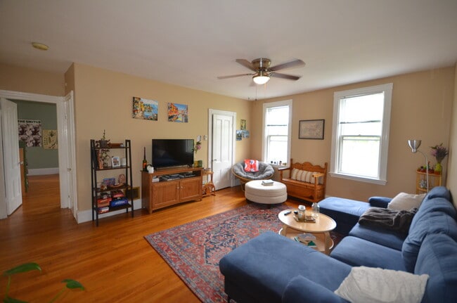 234 Cypress St, Unit 1