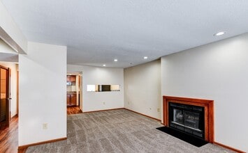 Spinnaker Club East in Reynoldsburg, OH - Building Photo - Building Photo