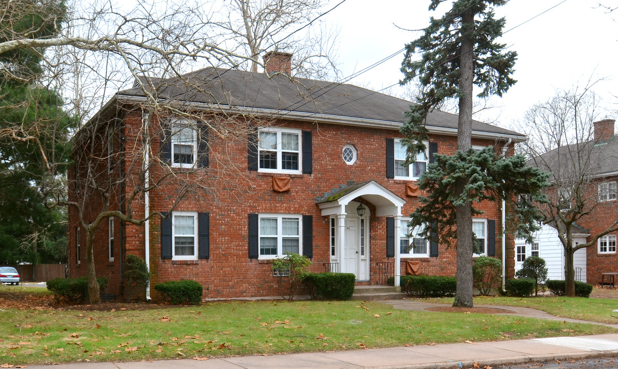 McKee Street Apartments in Manchester, CT - Building Photo