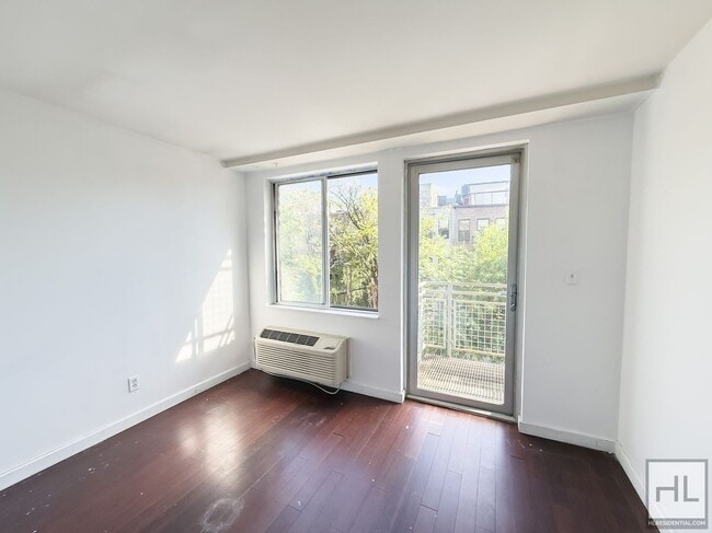 STANHOPE STREET / Sunlit Bushwick 2-Bed (F in Brooklyn, NY - Building Photo - Building Photo