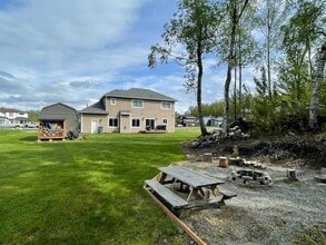 11882 E Pella Cir in Palmer, AK - Building Photo - Building Photo