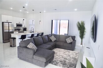 2608 25th St W in Lehigh Acres, FL - Building Photo - Building Photo