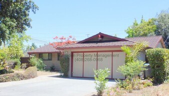 1462 Glacier Dr in San Jose, CA - Building Photo