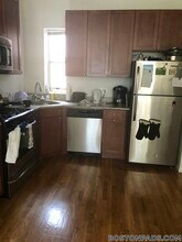 30 S Huntington Ave, Unit 3 in Boston, MA - Foto de edificio - Building Photo