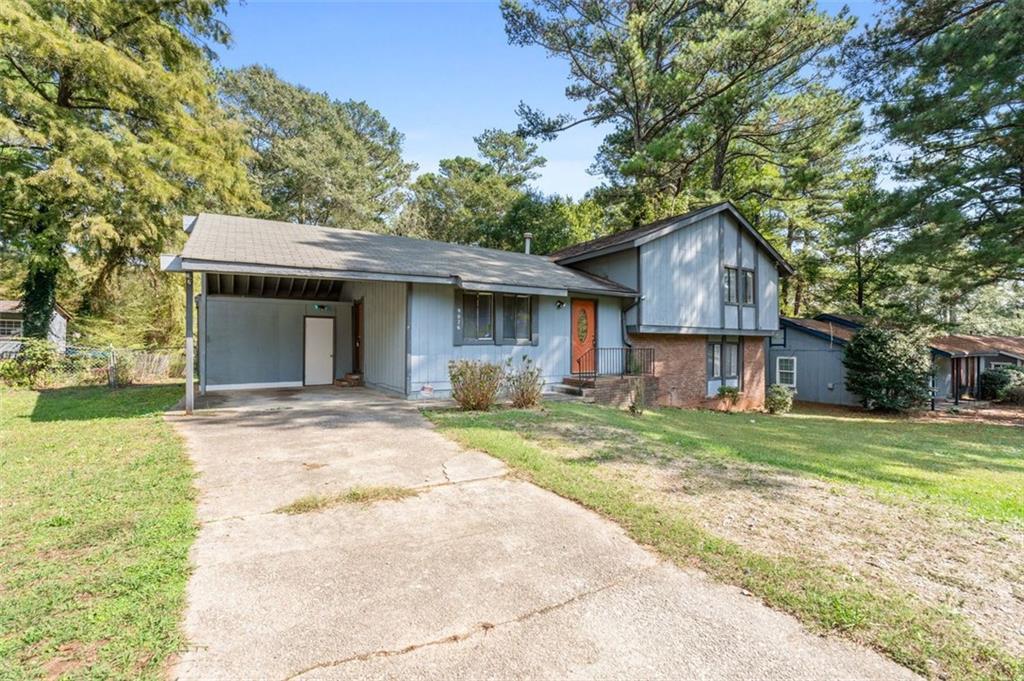 9076 Dorsey Rd in Riverdale, GA - Building Photo