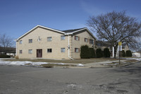 The Executive House in Kenosha, WI - Foto de edificio - Building Photo