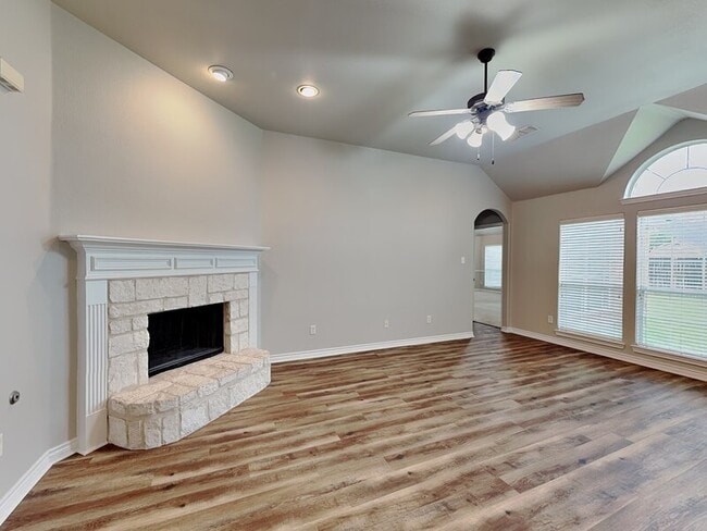 8713 Windblow Ct in Fort Worth, TX - Building Photo - Building Photo