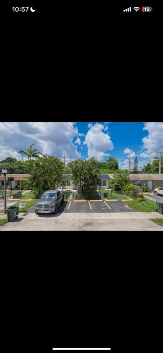 1539 NW 8th Ave in Fort Lauderdale, FL - Foto de edificio